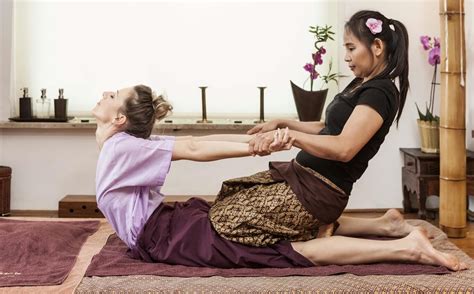 Massage sensuel complet du corps Escorte Bruyant
